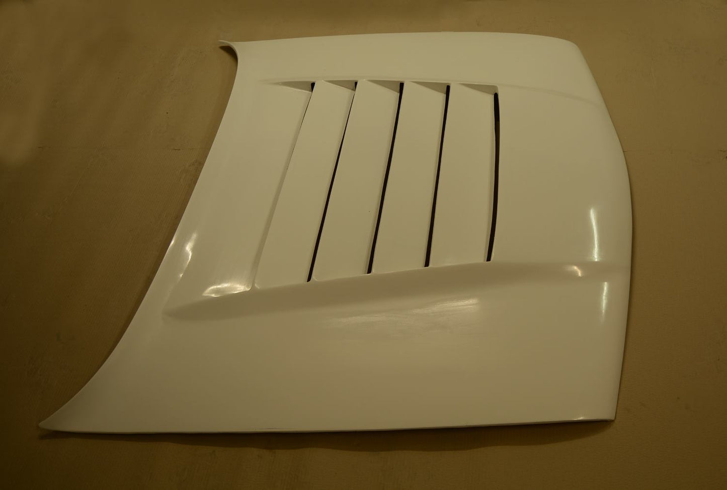 Vented FRP Bonnet for BMW E30
