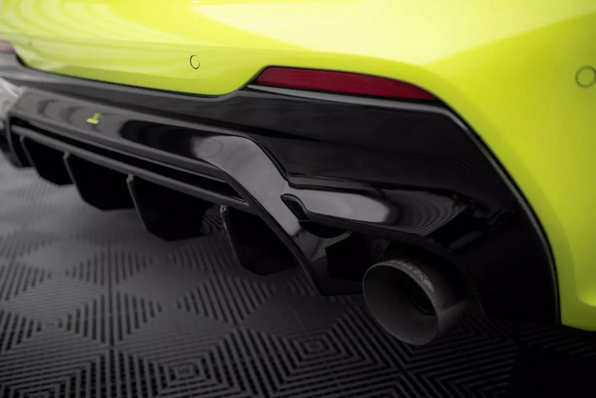 Diffusore posteriore Maxton Design V.1 per BMW Serie 1 F40 Pacchetto M / M135i nero lucido
