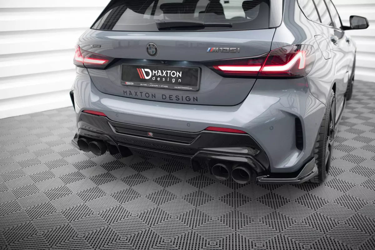 Diffusore posteriore Maxton Design V.2 per BMW Serie 1 F40 Pacchetto M / M135i nero lucido