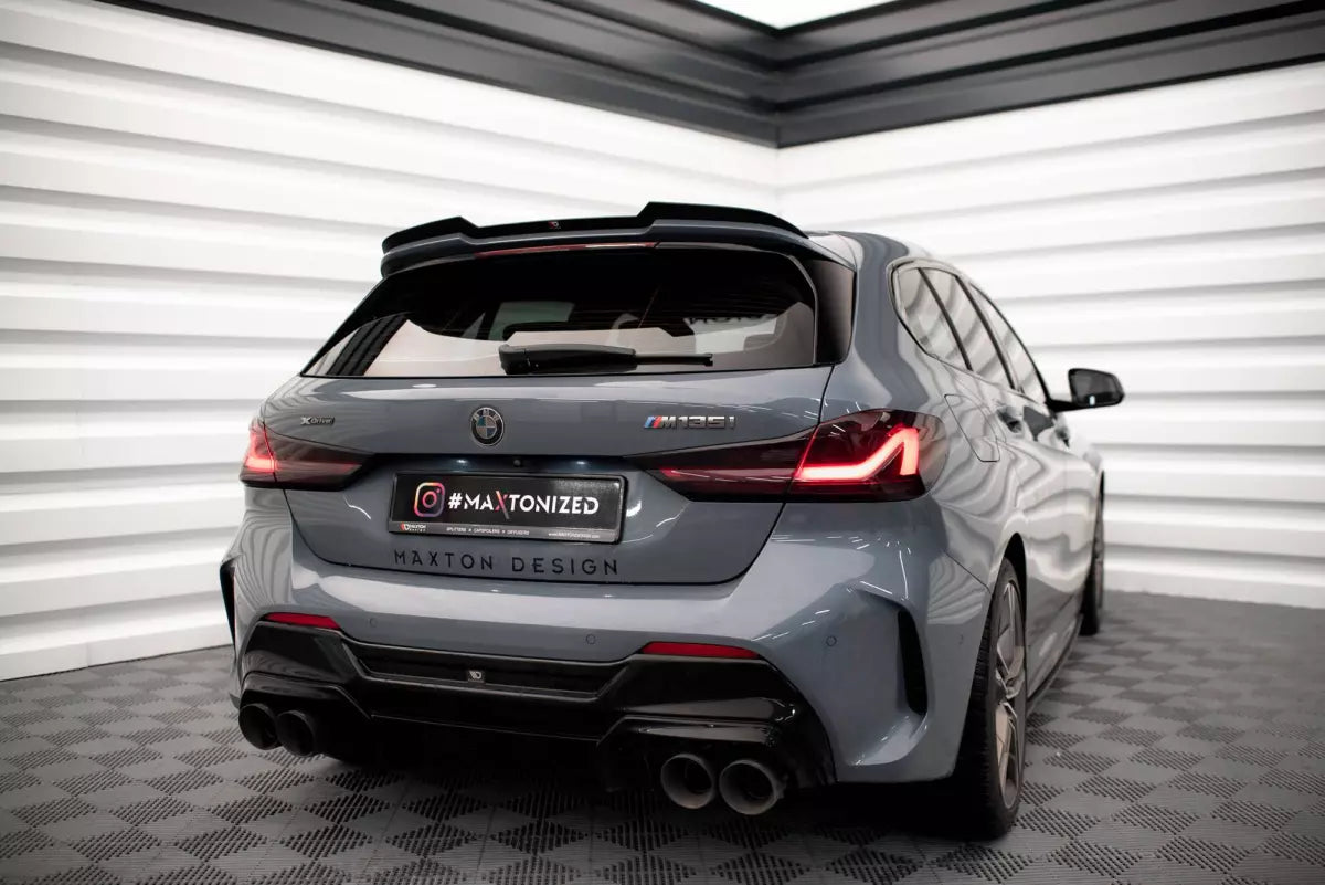 Spoiler posteriore Maxton Design V.3 per BMW M135i F40 nero lucido