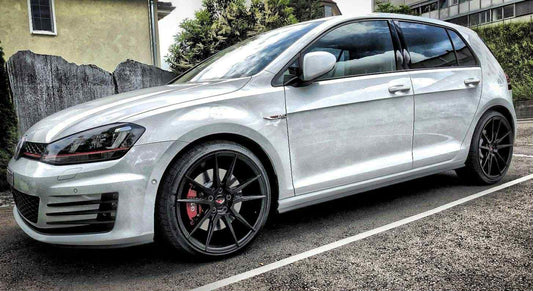 4 cerchi in lega Japan racing JR21 VW Golf 6 7 6R 7R GTI GTD Seat Leon 5F Cupra 17x7 et40