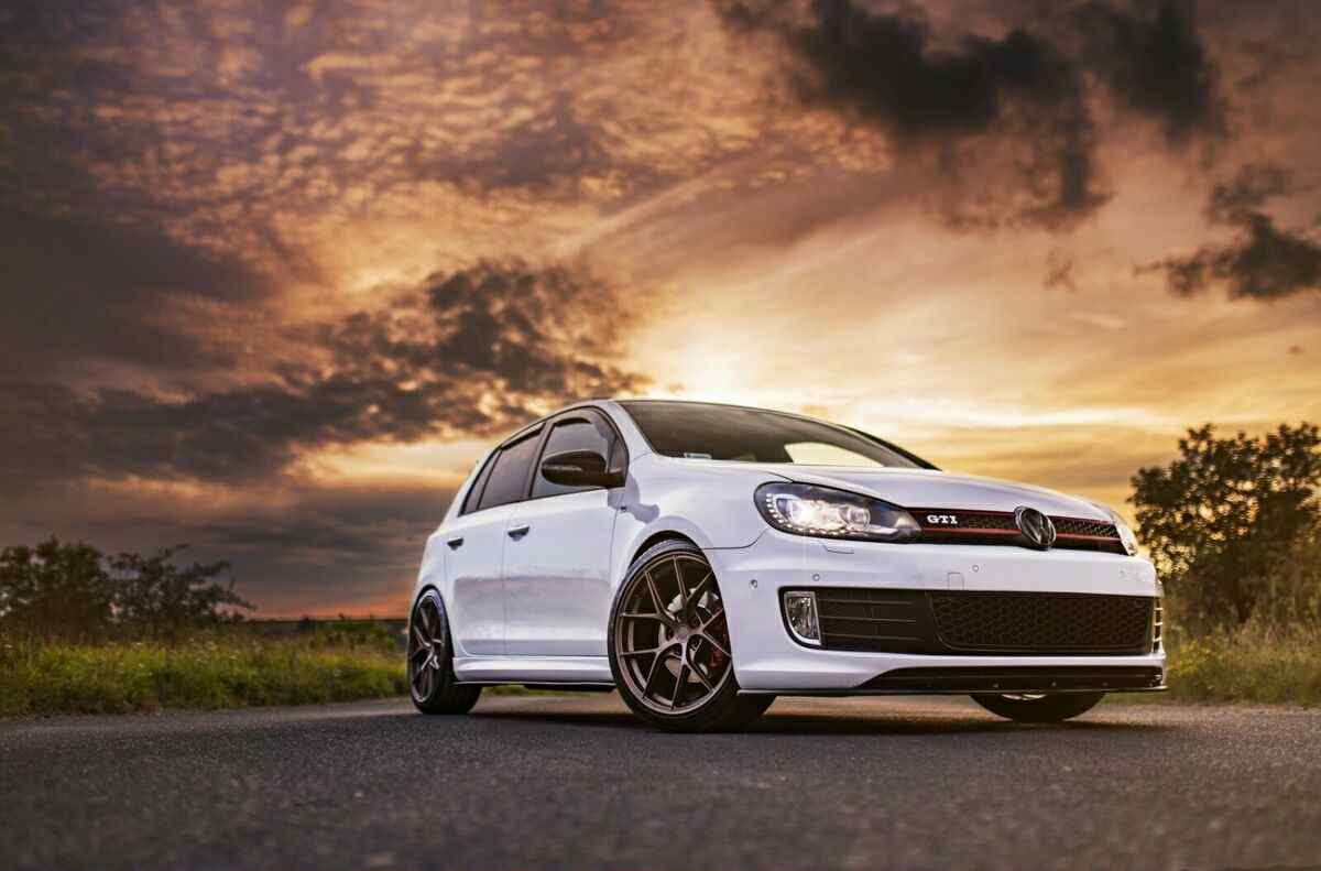 4 cerchi in lega JAPAN RACING SL01 VW Golf 6 7 6R 7R GTI GTD Seat Leon 5F Cupra 18x8 et40