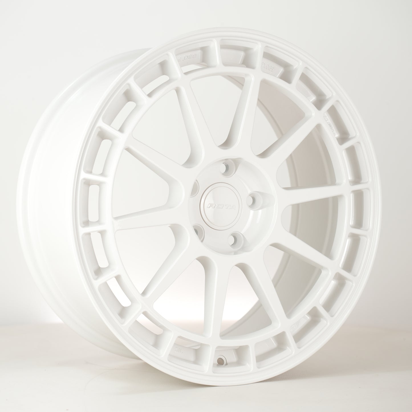 Rota Recce 18x8" 5x112 ET45, White