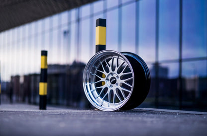 4 CERCHI IN LEGA 20 JAPAN RACING JR23 5X120 BMW F11 F10 F12 F13 F32 F33 F36 8.5J ET20 9.5J ET25