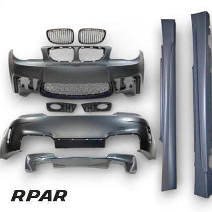 KIT PARAURTI ANTERIORE + POSTERIORE + MINIGONNE BMW E88 E82 Look M1 2007 - 2011