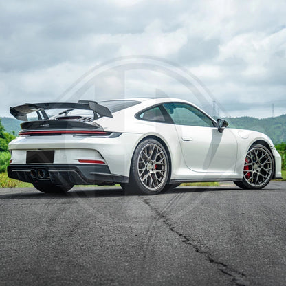 Kit estetico PARAURTI ANTERIORE E POSTERIORE Porsche 911 992 19- GT3 LOOK