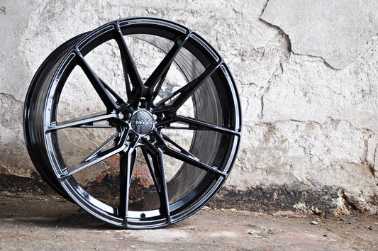 4 cerchi in lega BMW HAXER 18 5x120 BMW E90 E92 F10 F11 8J ET35 9J ET35 HX036
