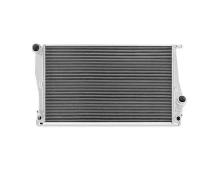 Radiatore Acqua Maggiorato Mishimoto BMW E93 335i E90 E91 E92 N54 N55 Automatico